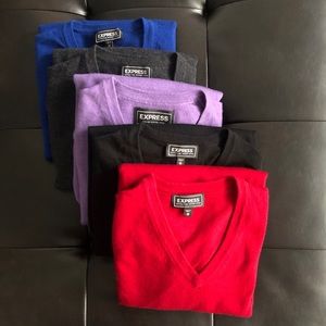 4 Fine Merino Wool V-Neck Sweaters